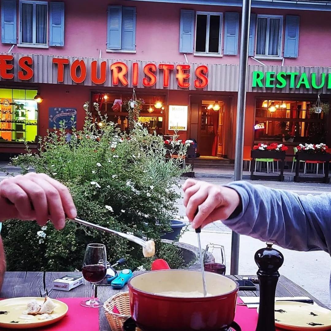 Les Touristes Hotel Chatelard Exterior photo