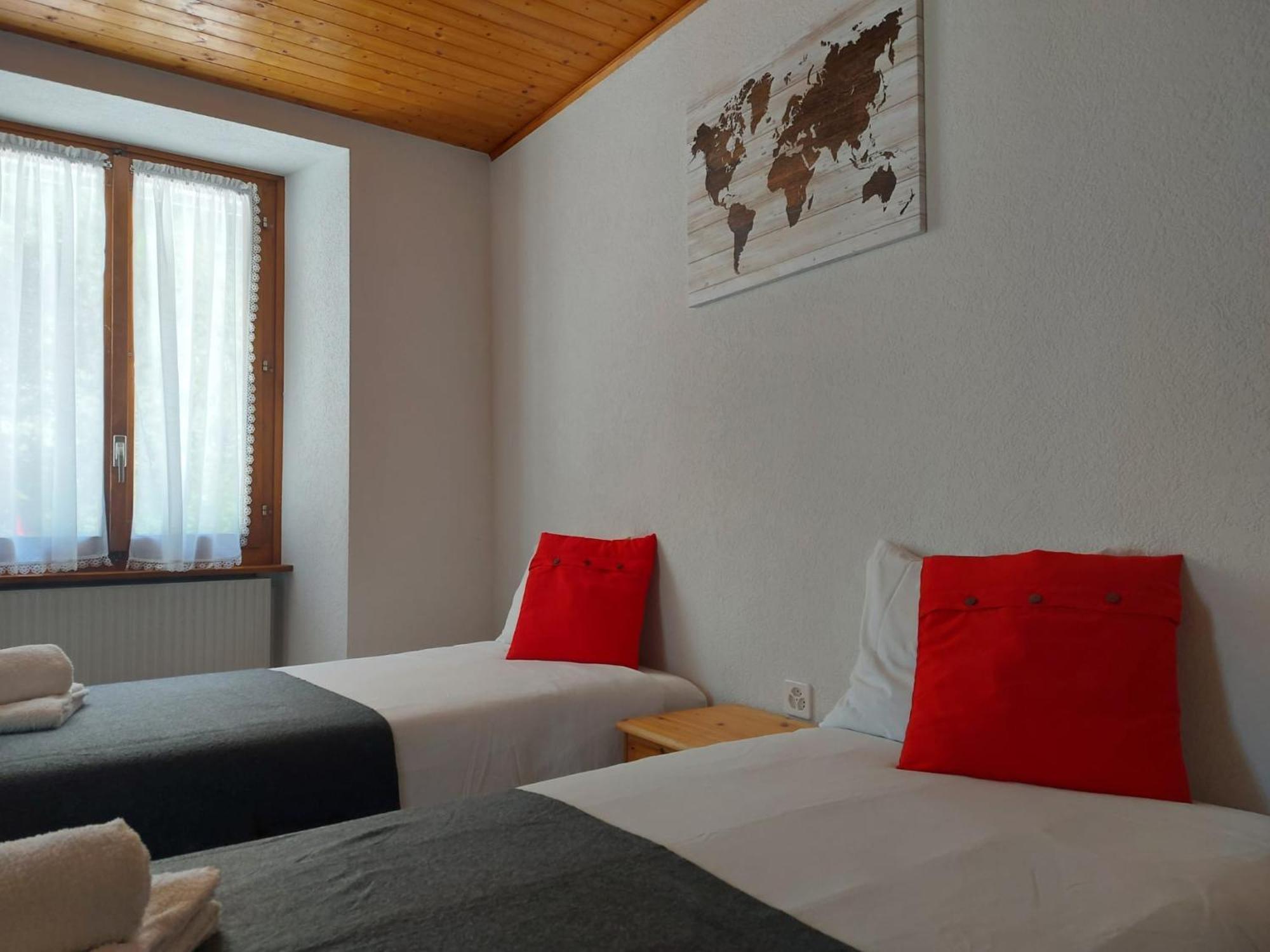 Les Touristes Hotel Chatelard Exterior photo
